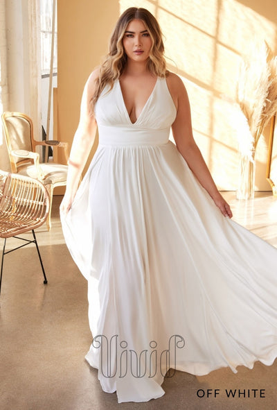 Vivid Curve Fleur Gown in Off White / Whites